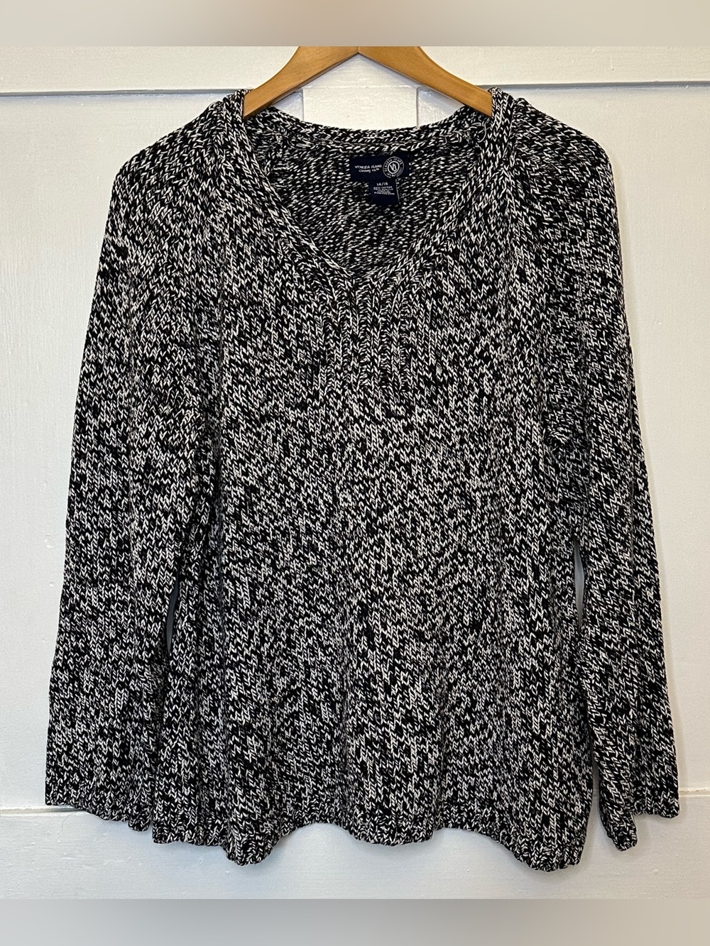 Marled Black & White V-Neck Sweater Size 14/16 by Venezia Jeans Clothing Co.